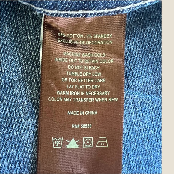 Kut from the Kluth Isabele Relaxed Bootcut Jeans - Picture 13 of 15